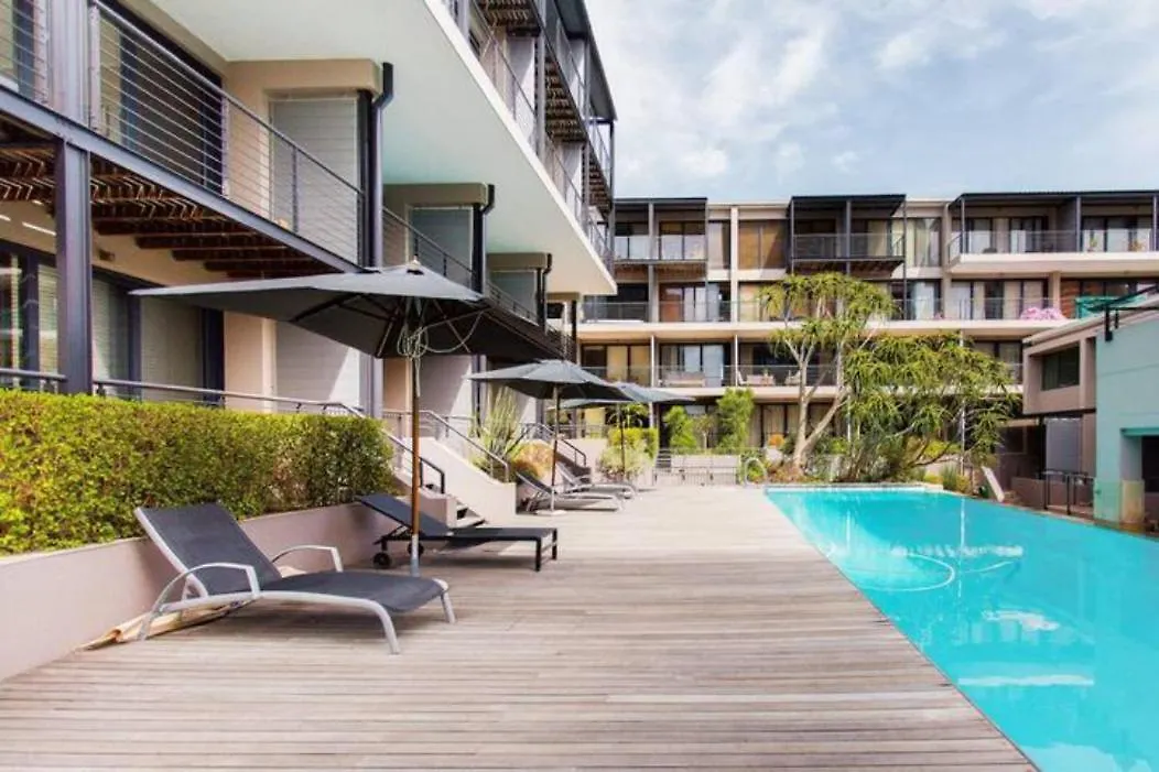 Adderley, Fantastic City Centre Pad - No Loadshedding Cape Town Daire