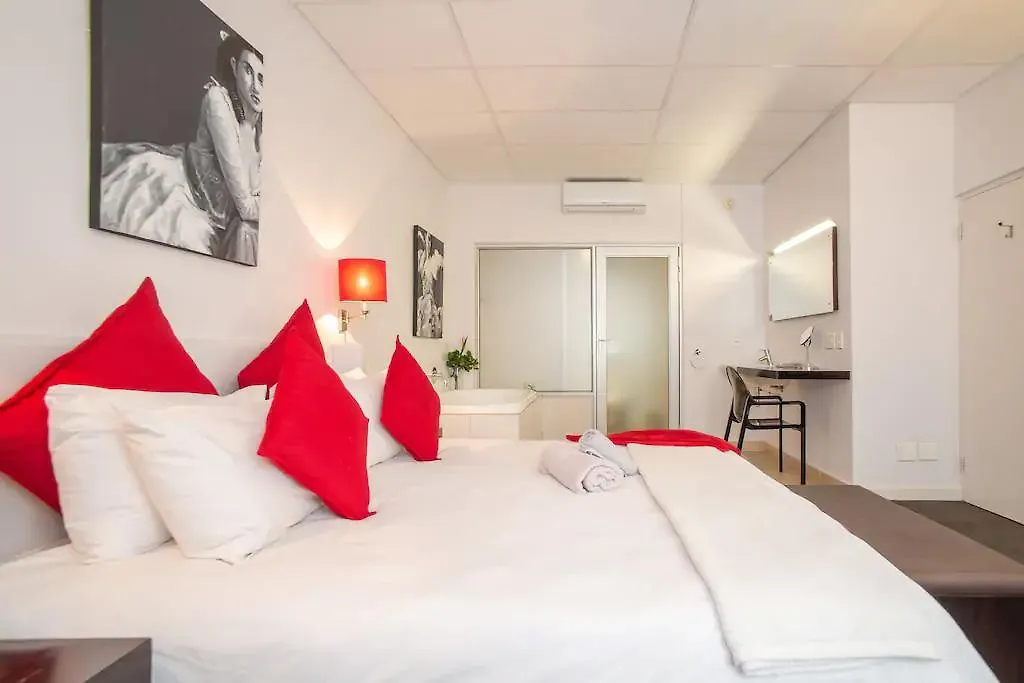 Adderley, Fantastic City Centre Pad - No Loadshedding Cape Town 0*,  Güney Afrika