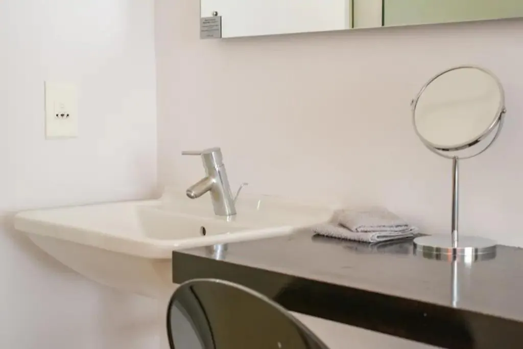 Adderley, Fantastic City Centre Pad - No Loadshedding Cape Town 0*,  Güney Afrika