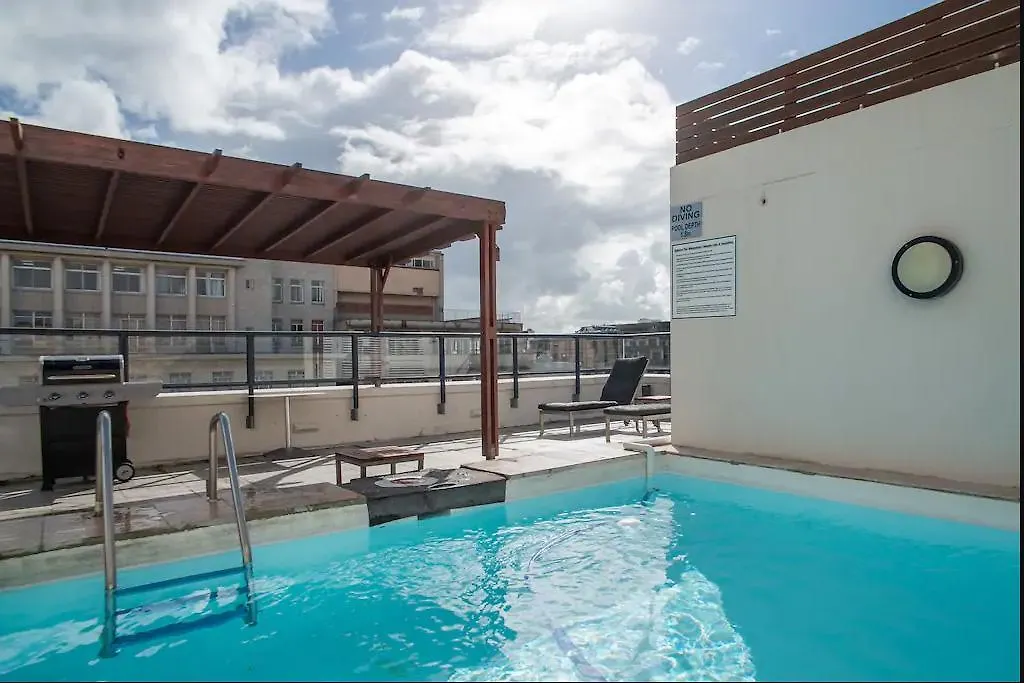 Adderley, Fantastic City Centre Pad - No Loadshedding Cape Town Güney Afrika